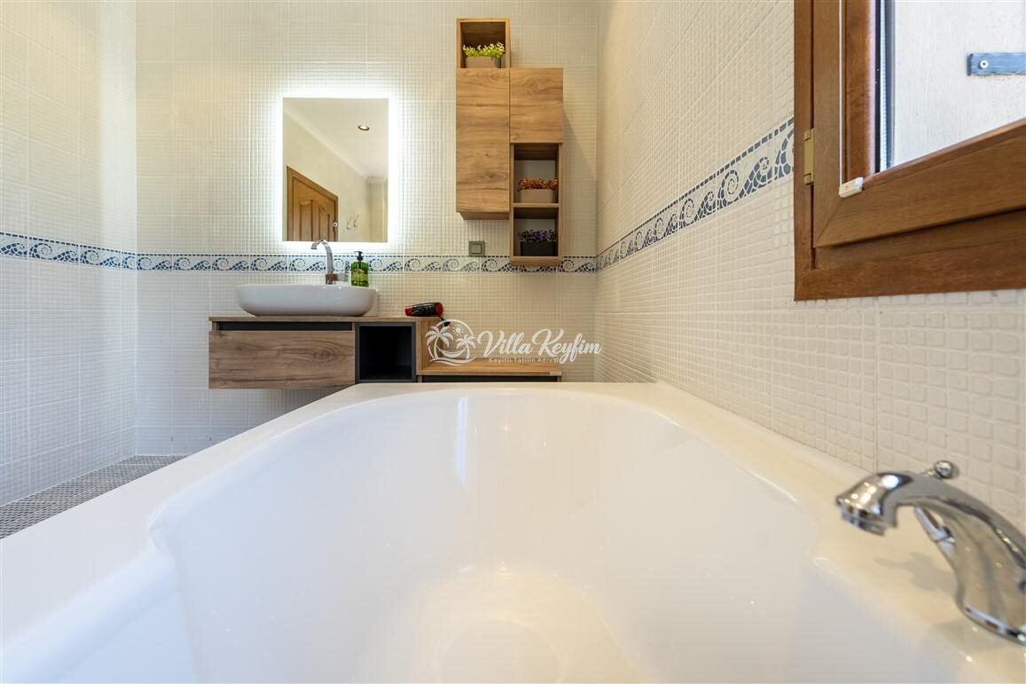 Villa Erhan — 63