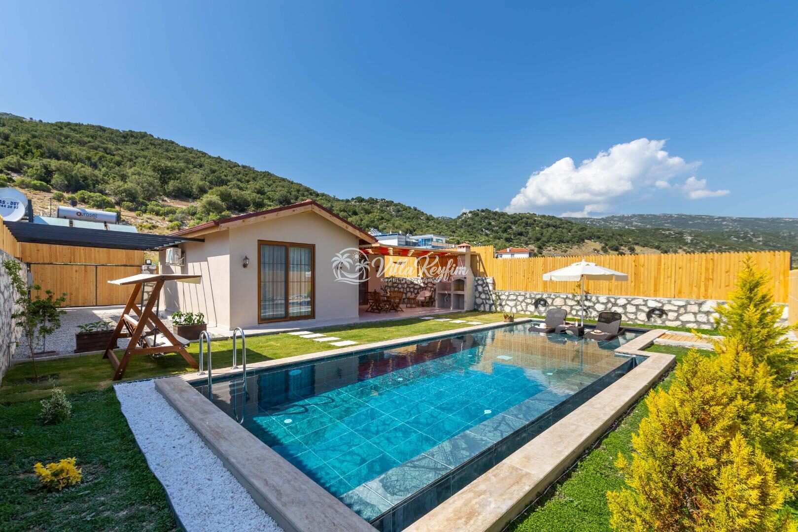 Villa Red — 3