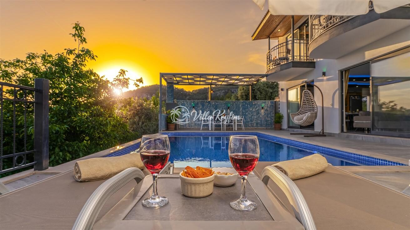Villa Alara — 10
