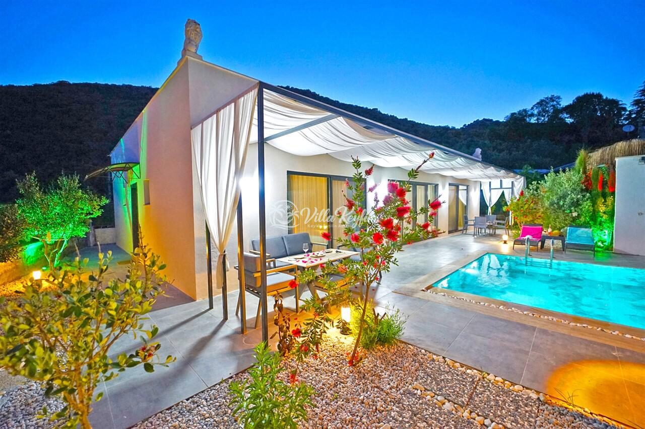 Villa Mamon Luxury Life — 2