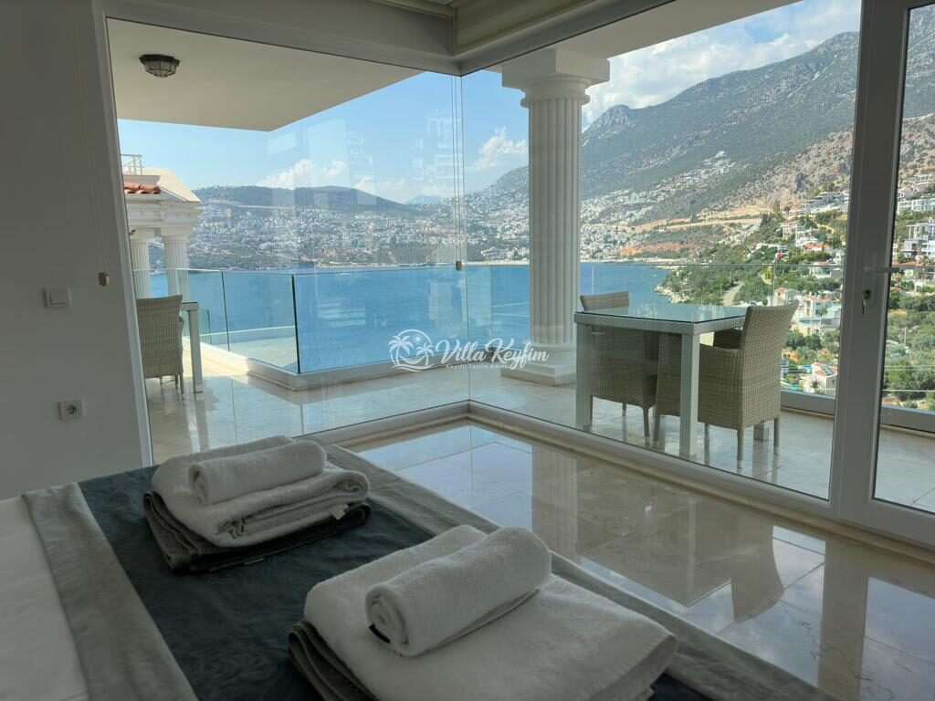 Villa Mavi Su 2 — 4