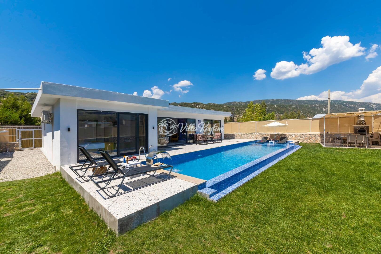 Villa Guru — 11