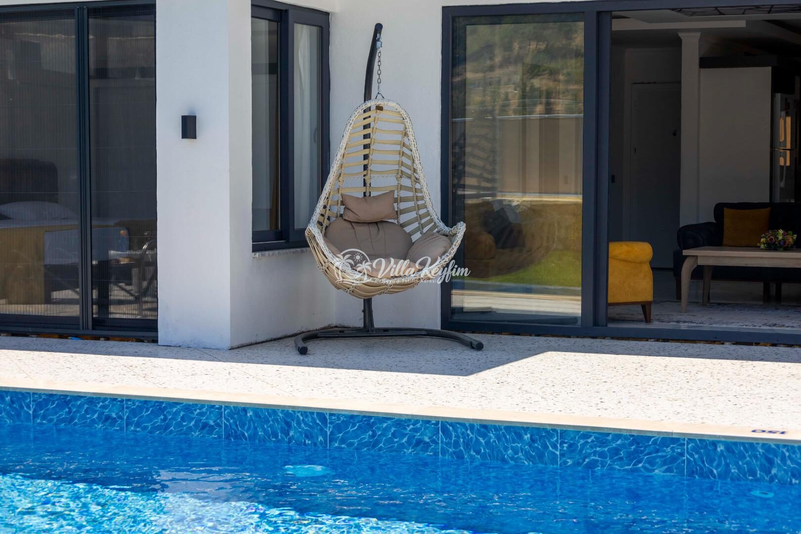 Villa Guru — 23