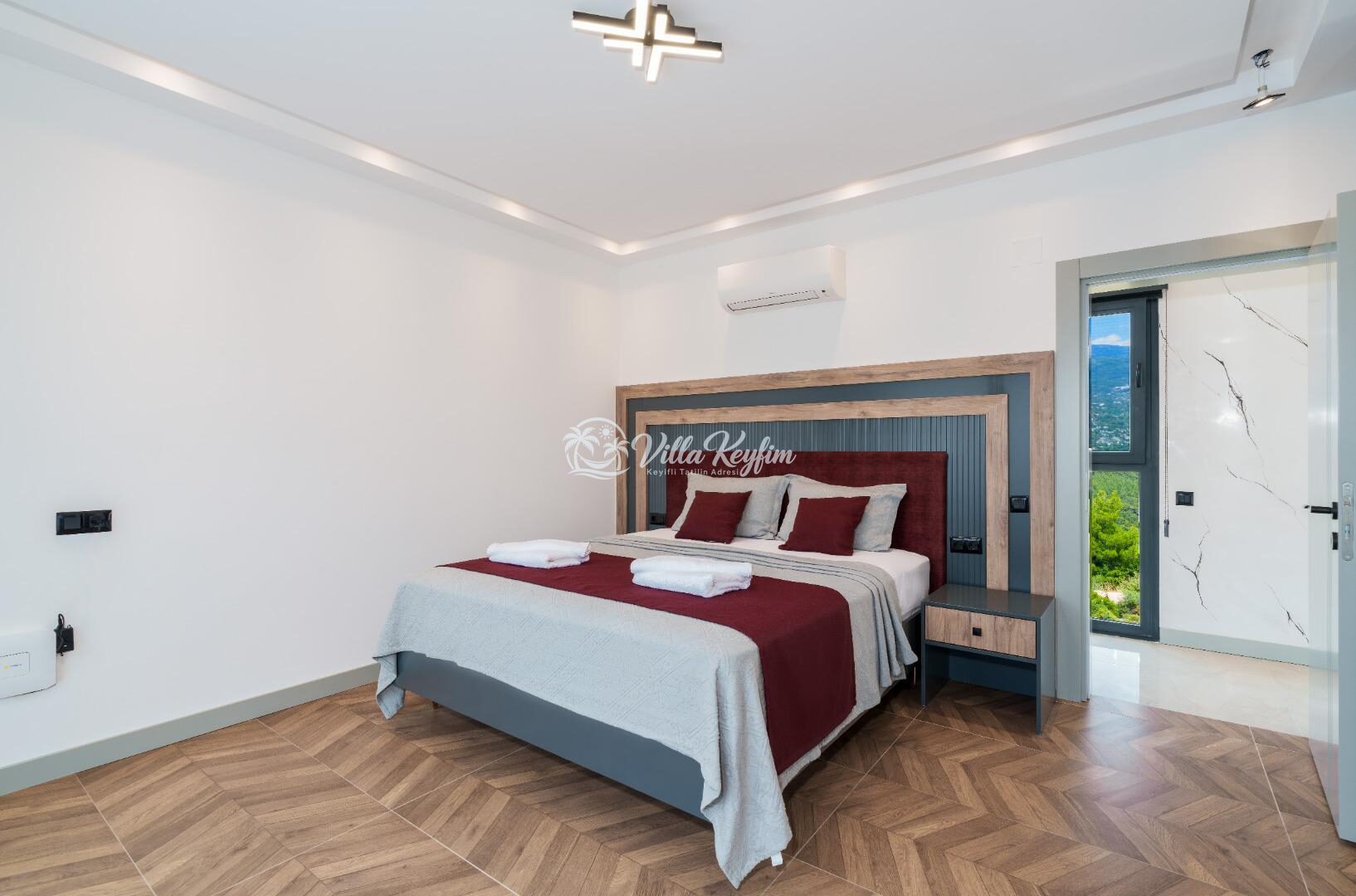 Villa Newcastle — 48
