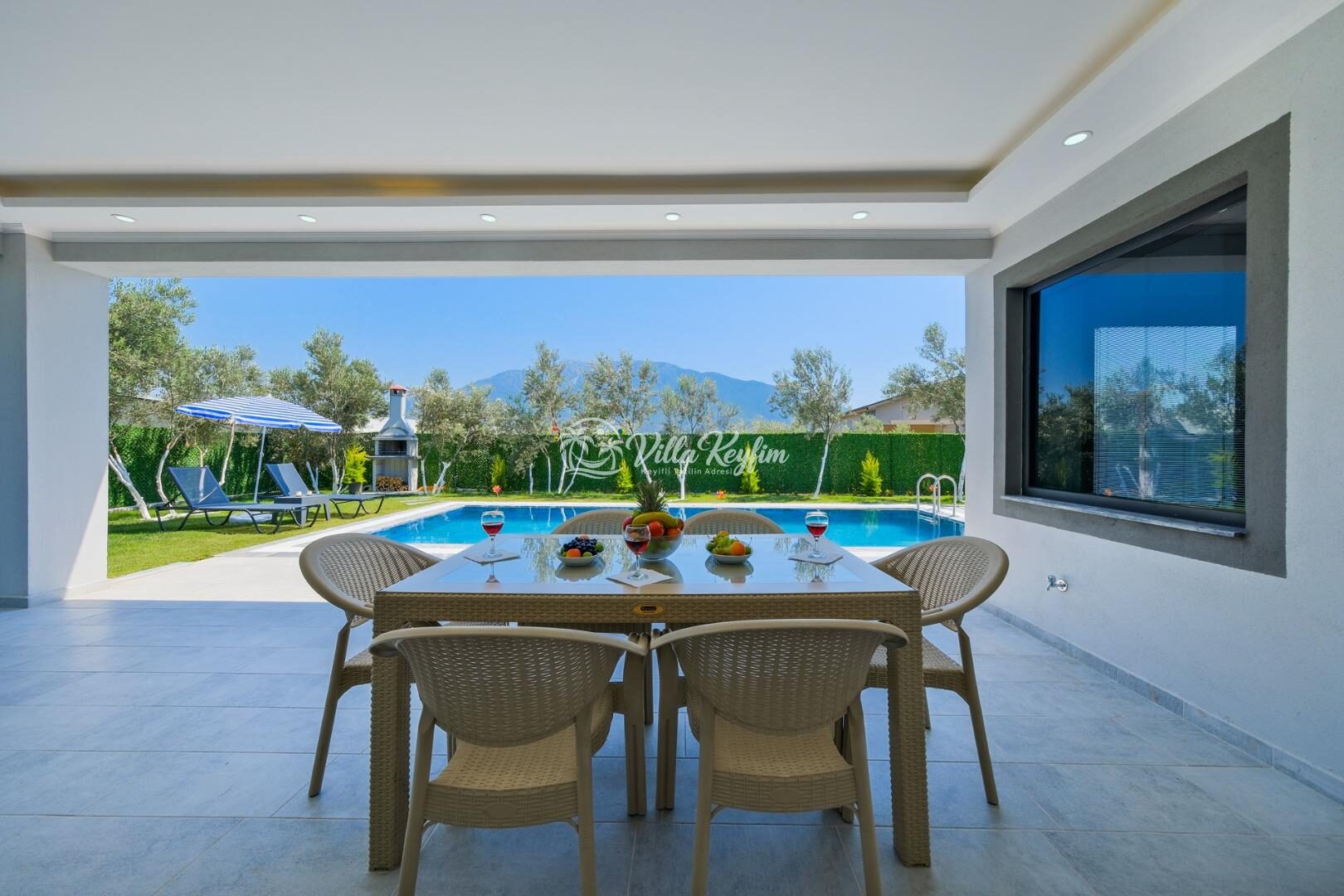 Villa Olive — 11