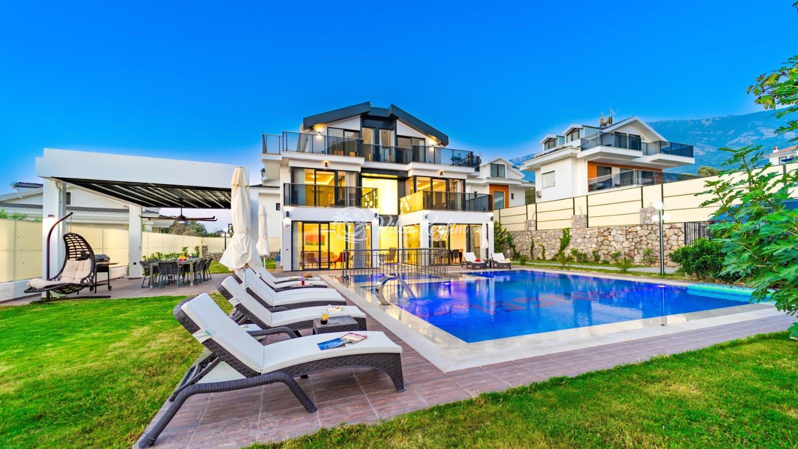 Villa Balkan 1 — 3