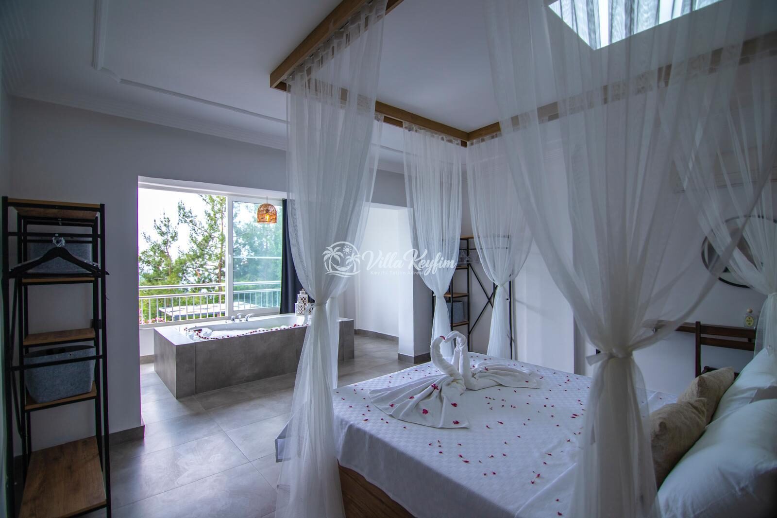Villa Sultana — 14