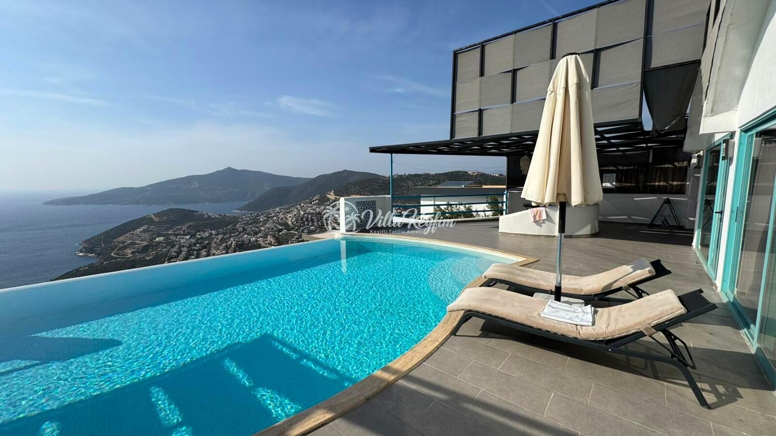 Villa Adora 1 — 8