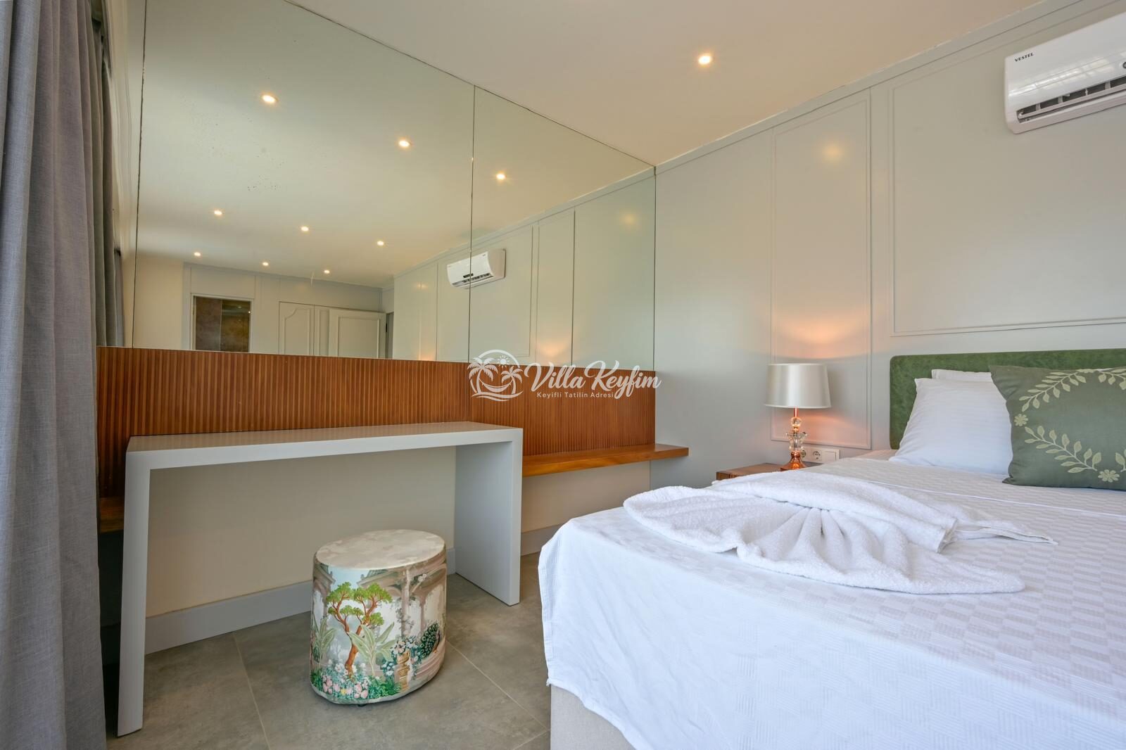 Villa Swarovski — 18
