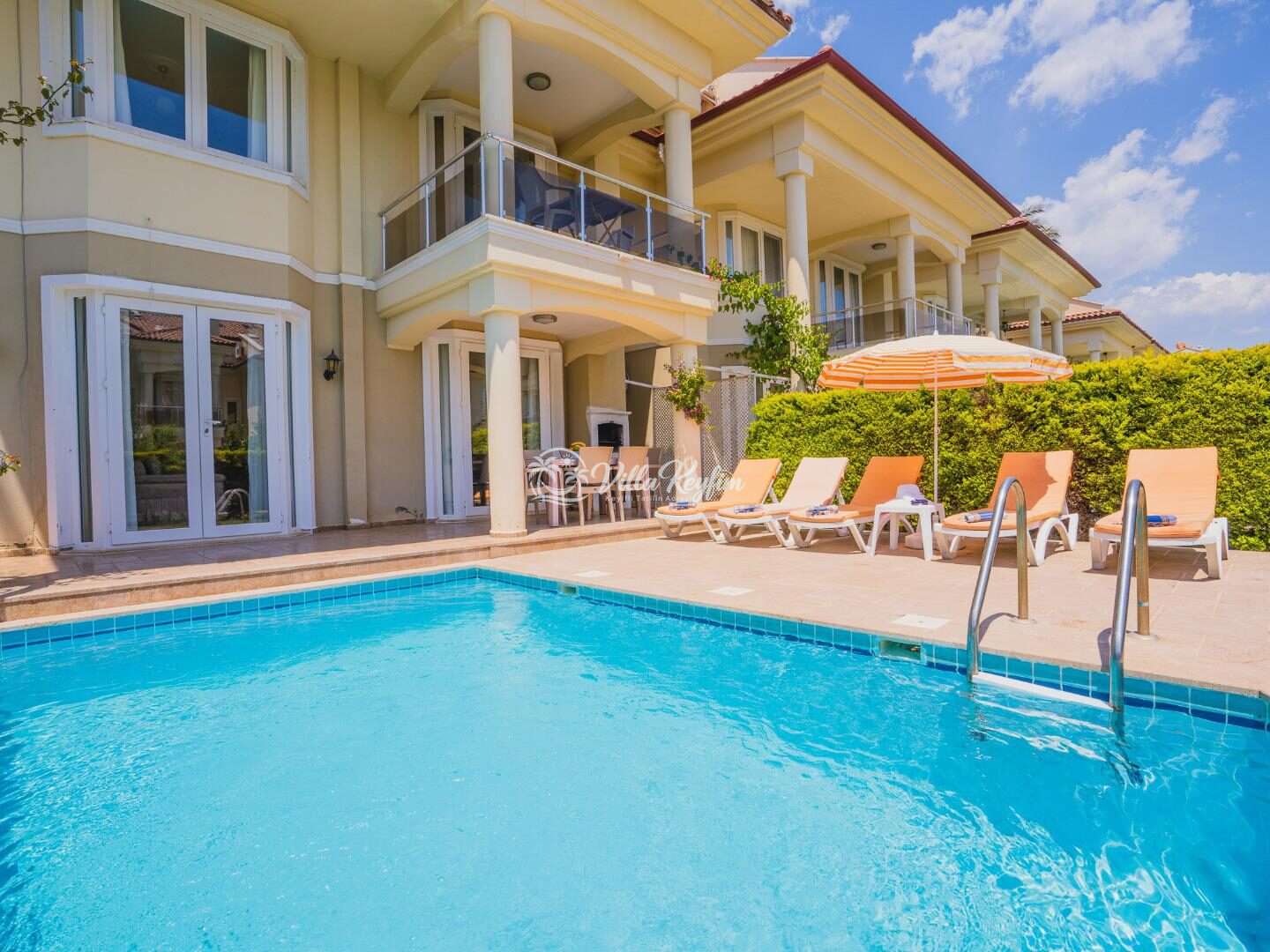 Villa Pearl 4 — 3