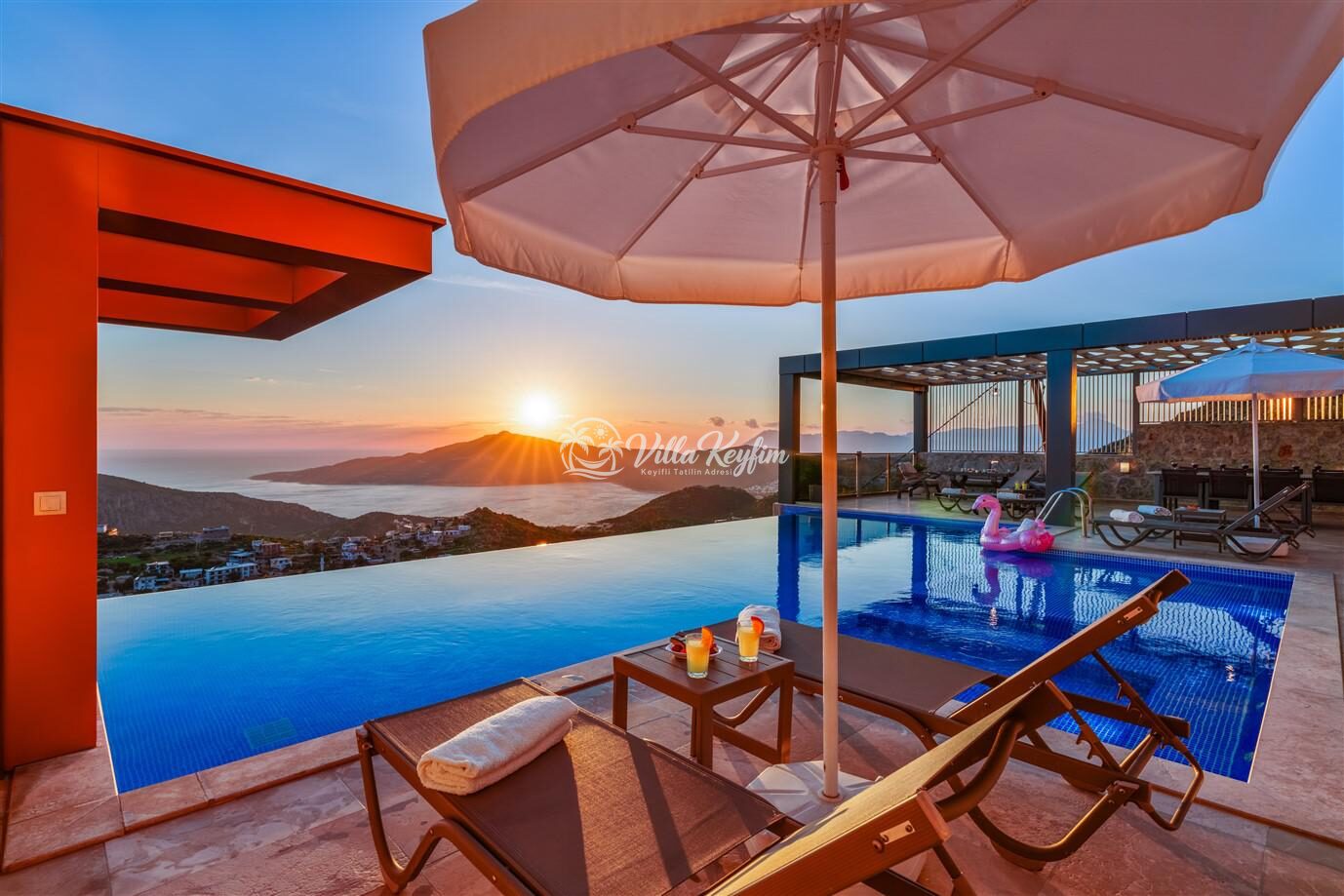 Villa Voyage — 9