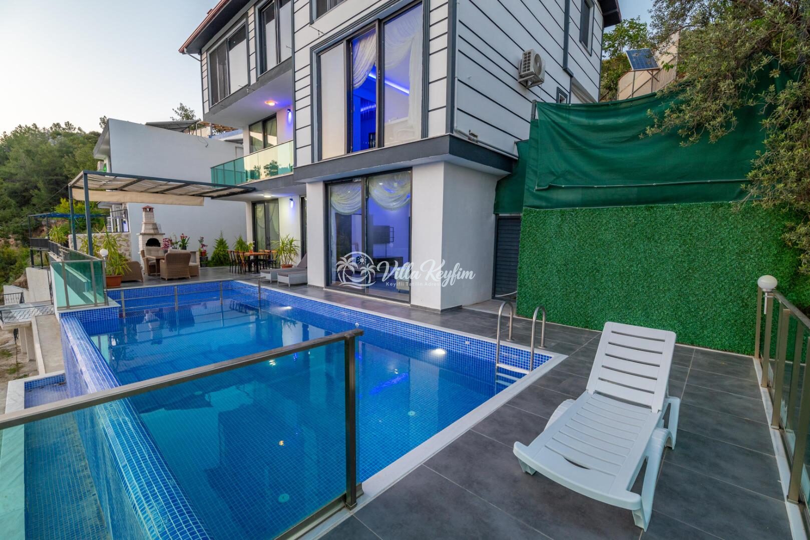 Villa Eagle 1 — 1