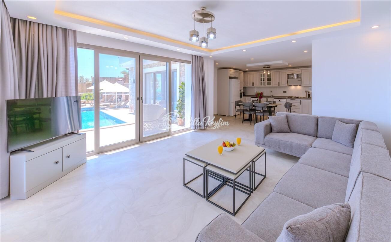Villa Eterna — 35