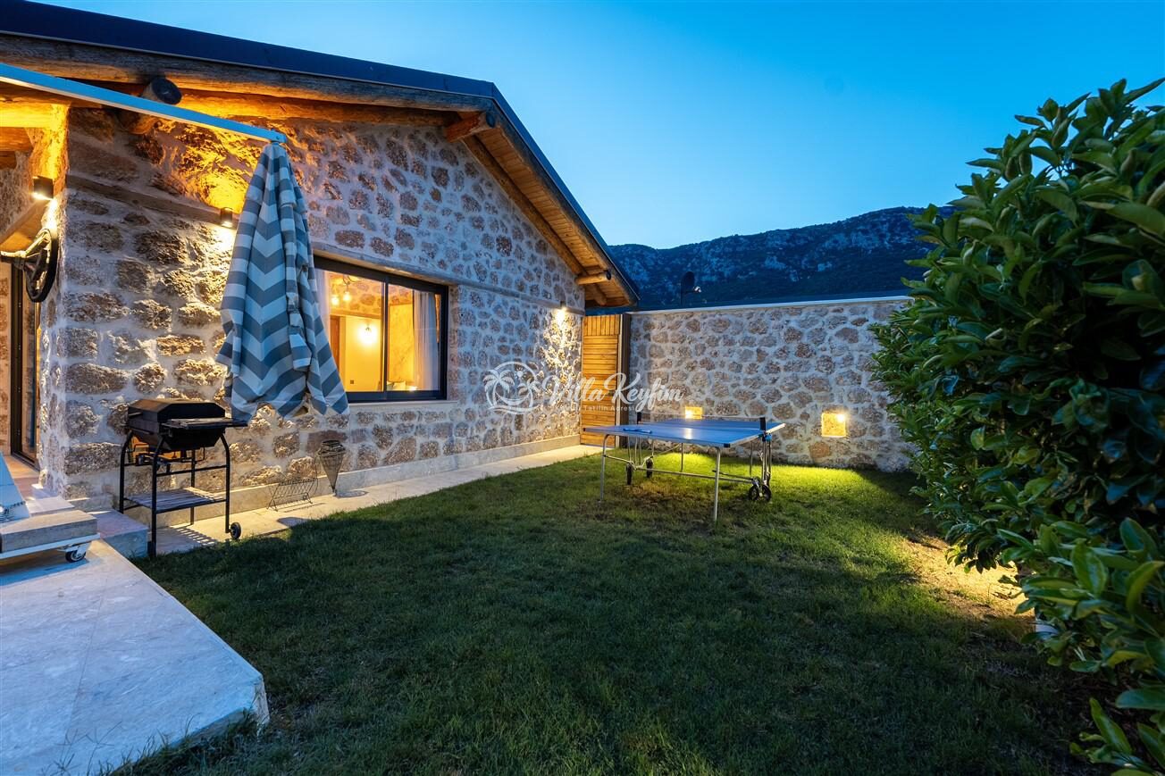 Villa Topcu Stone — 12