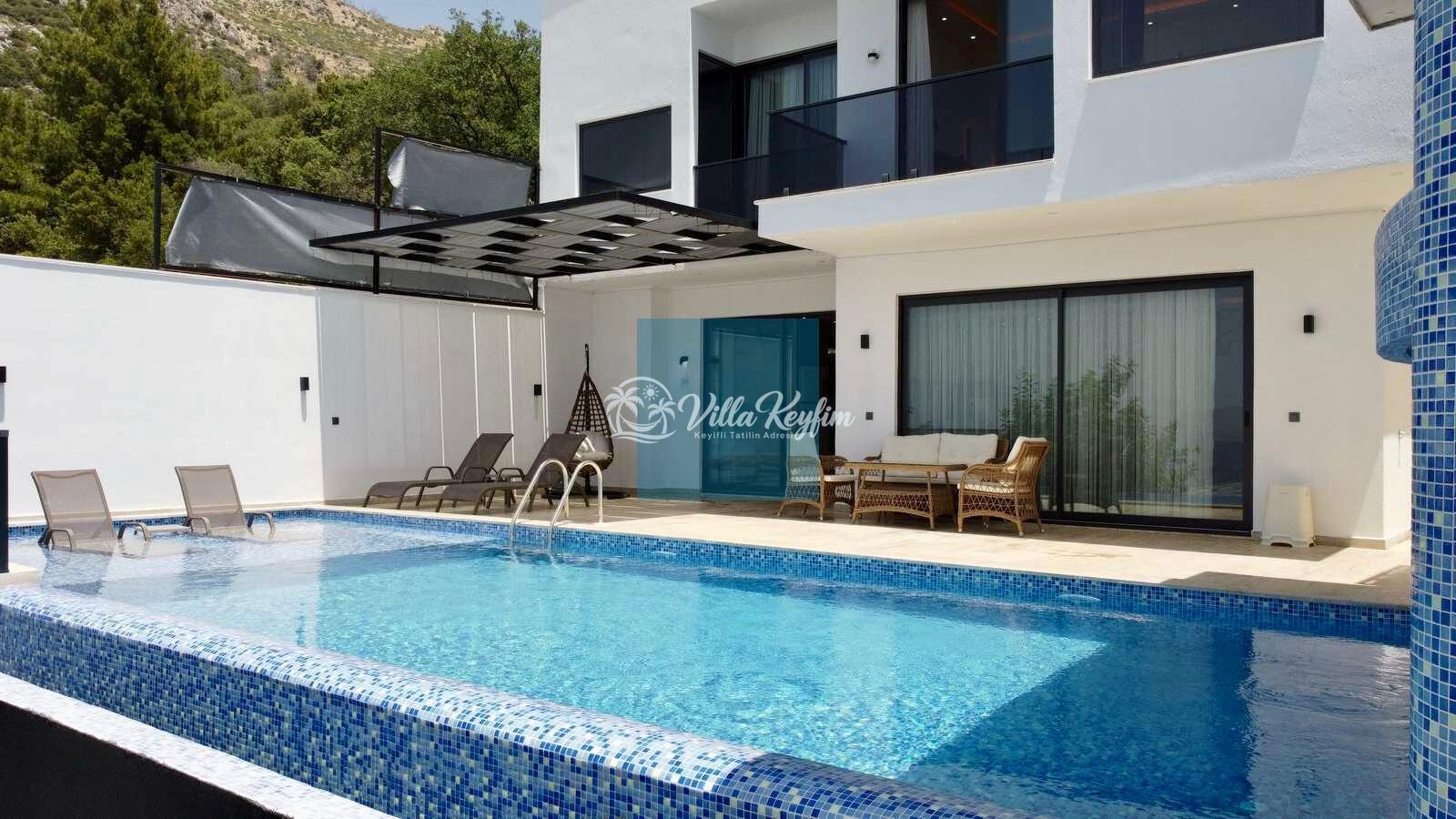 Villa Valiant 1 — 4