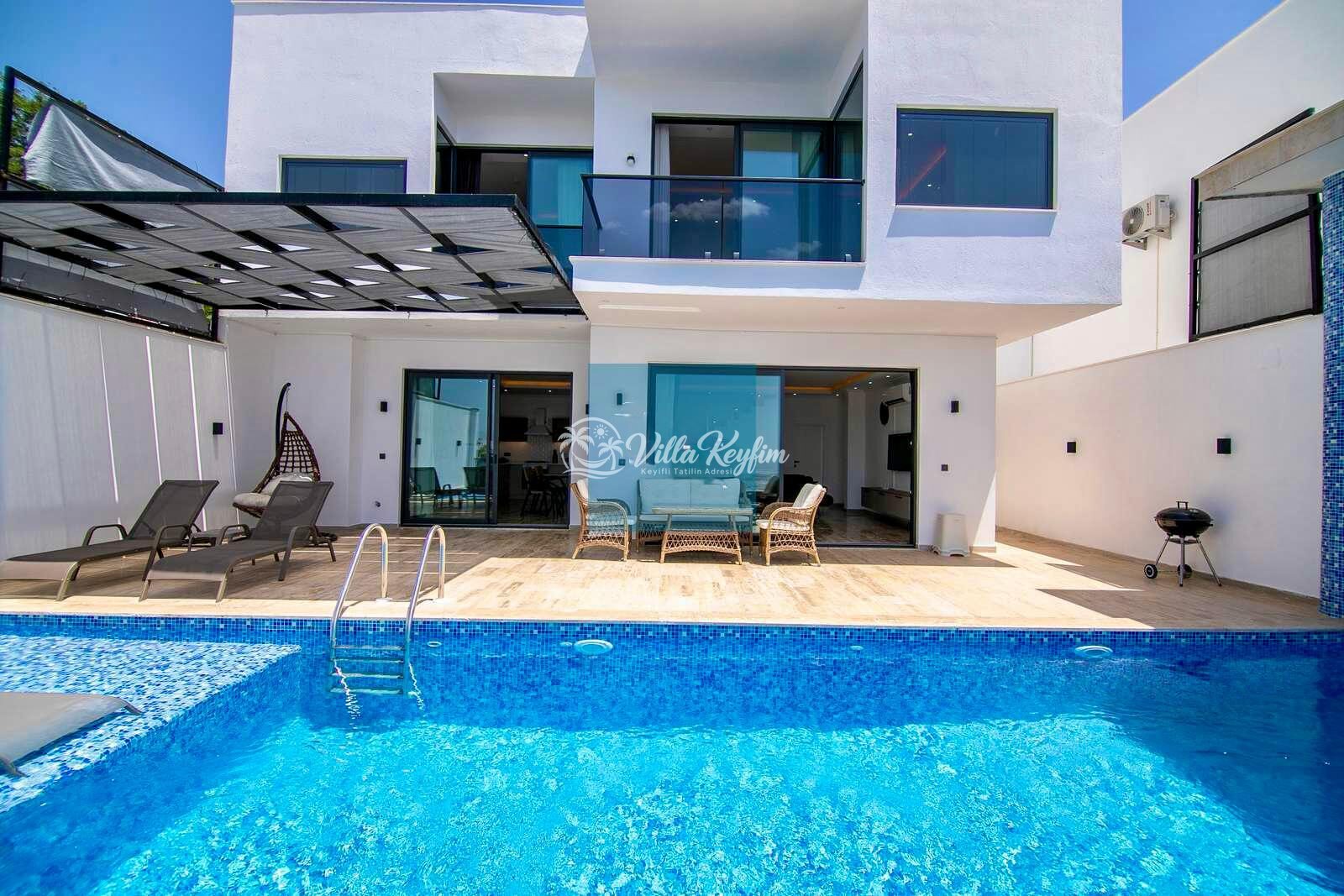Villa Valiant 2 — 4