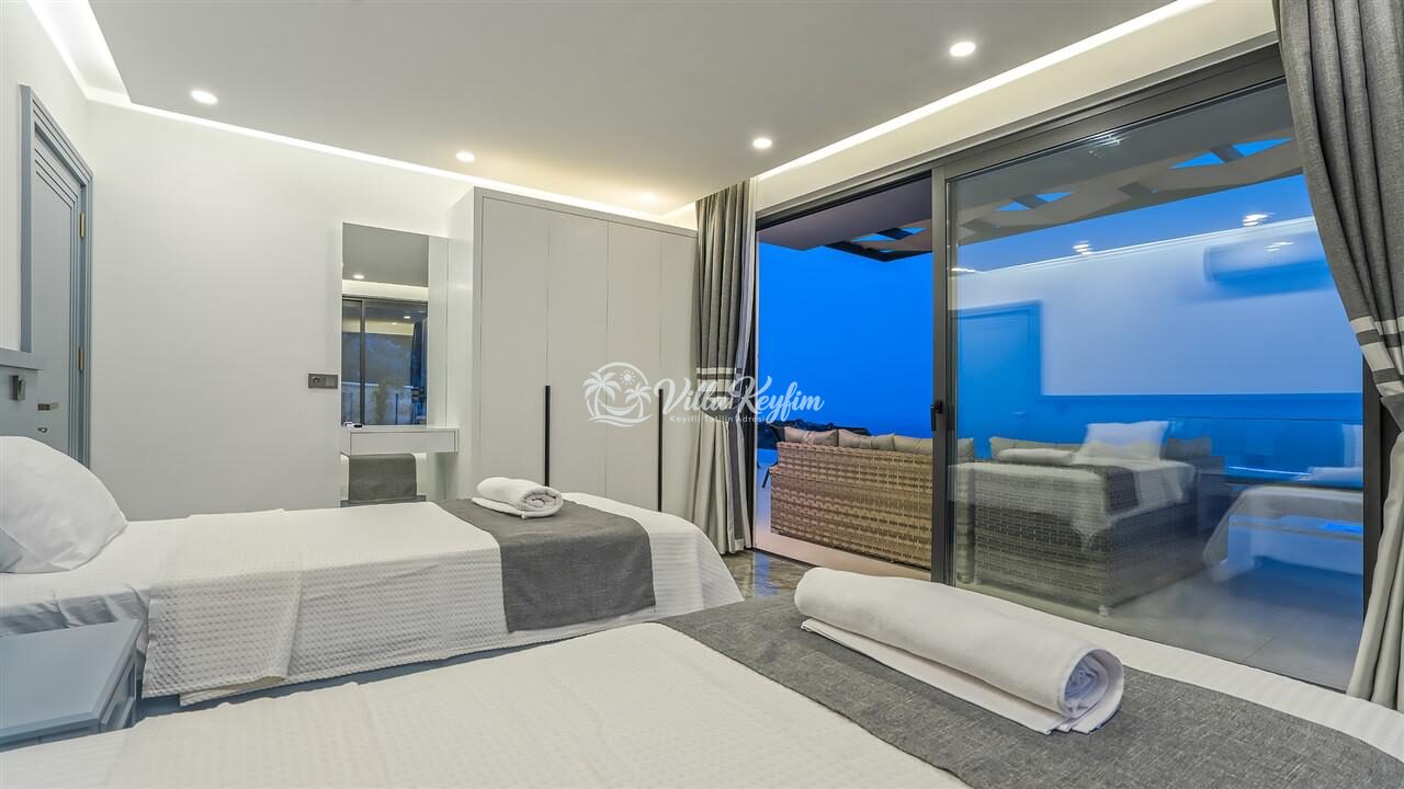 Villa Sun — 90