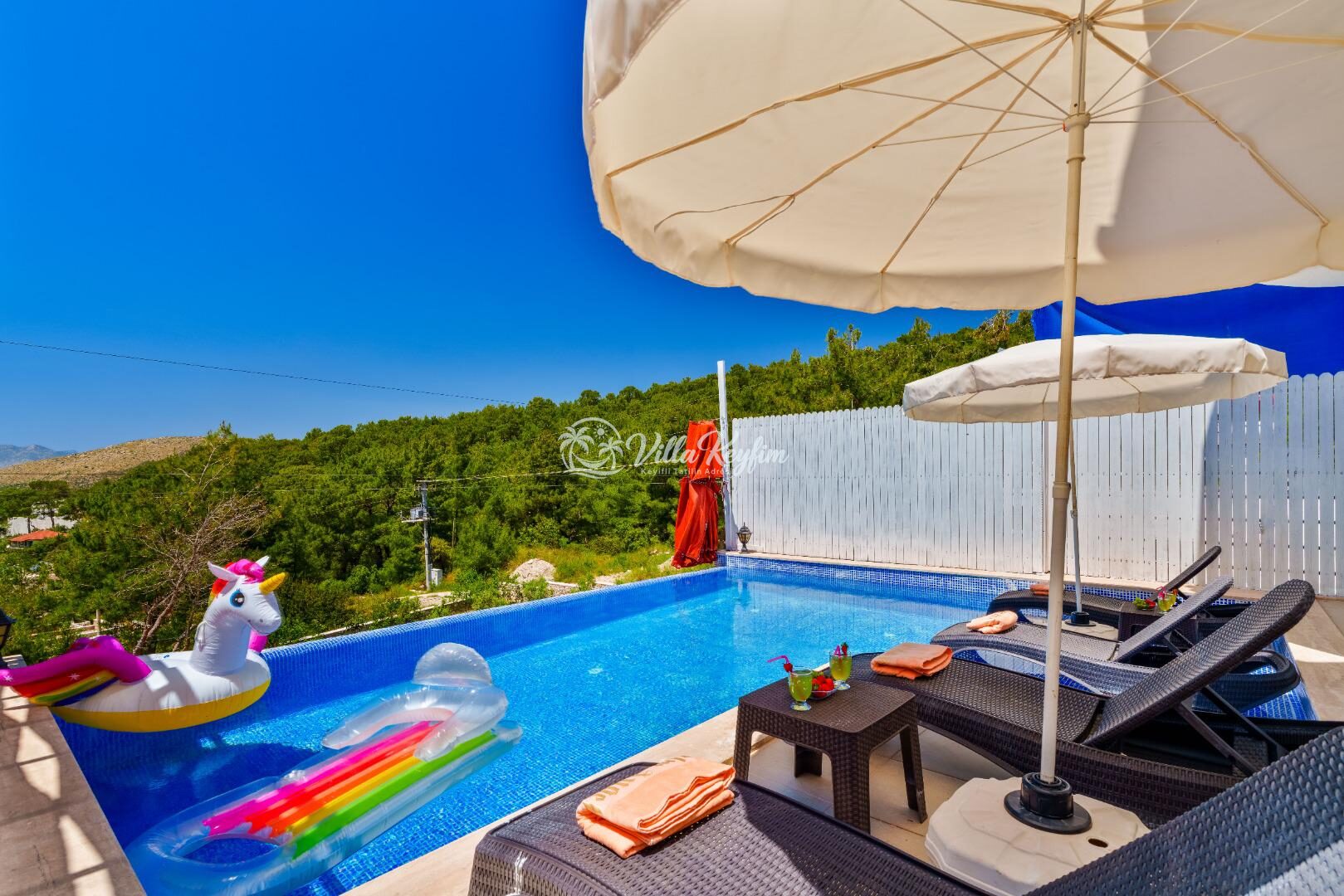 Villa Truva — 11