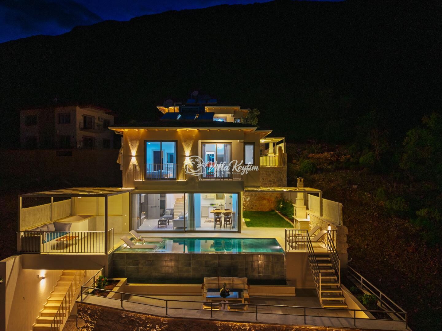 Villa Lumina — 11