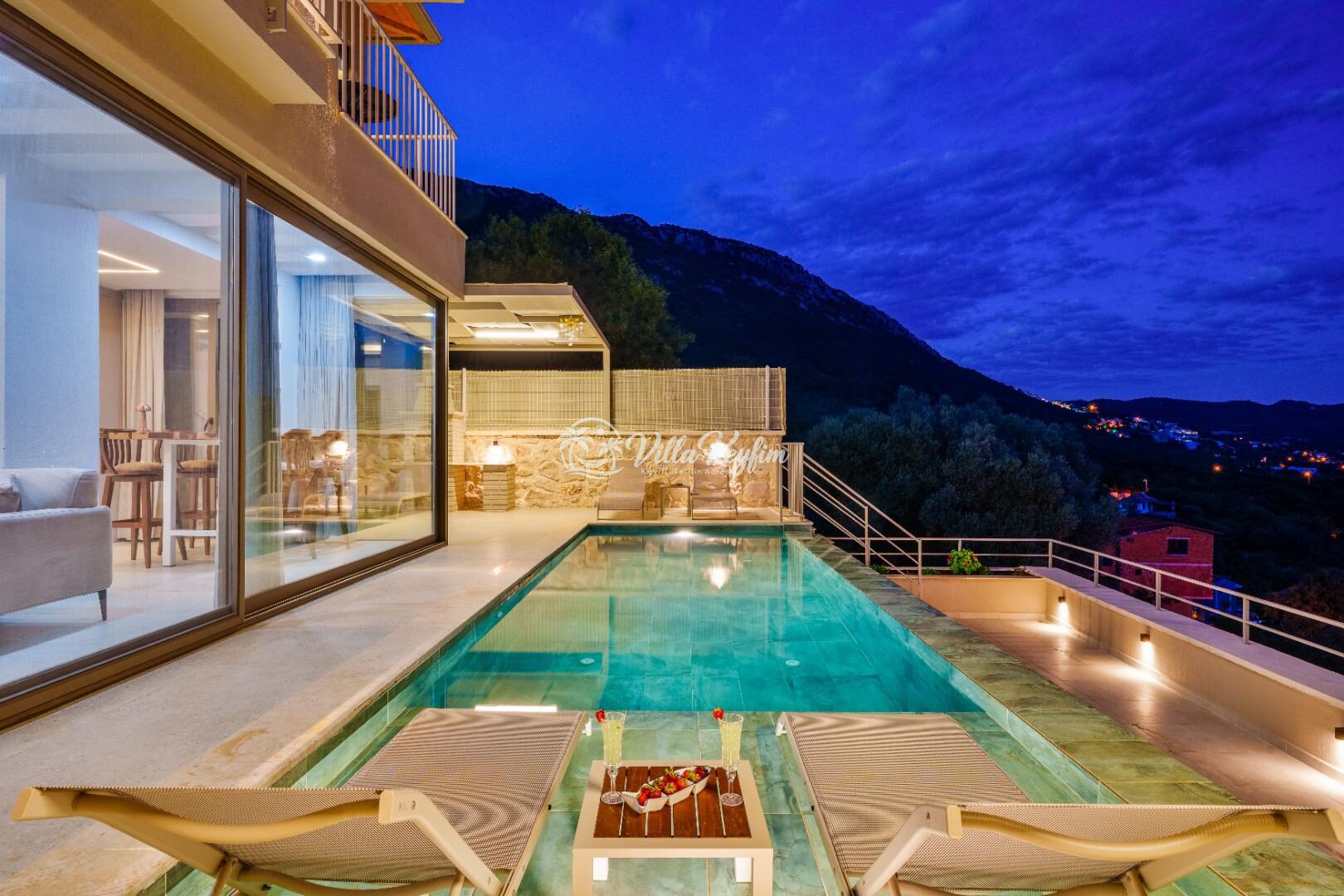 Villa Lumina — 23