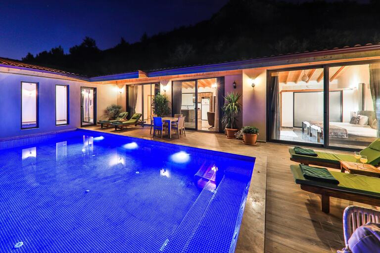 Villa Achyle — 1