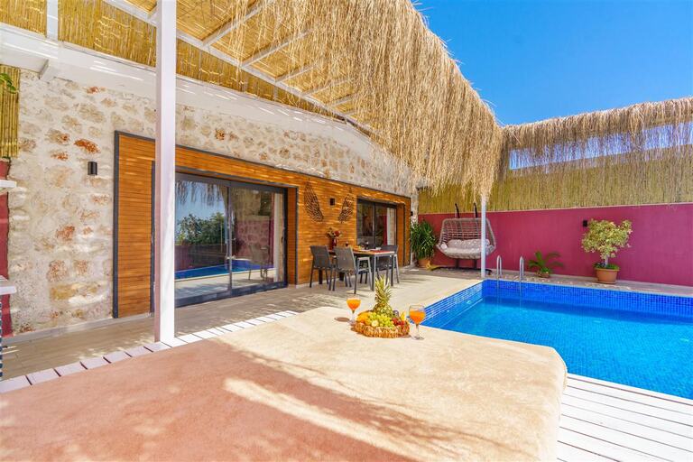 Villa Mira Queen — 2