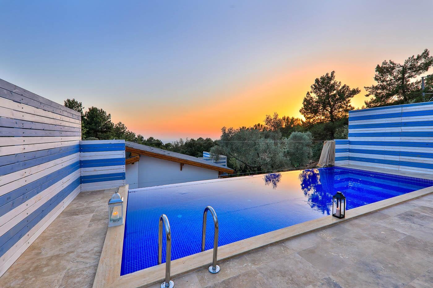 Villa Sunset Duo — 41