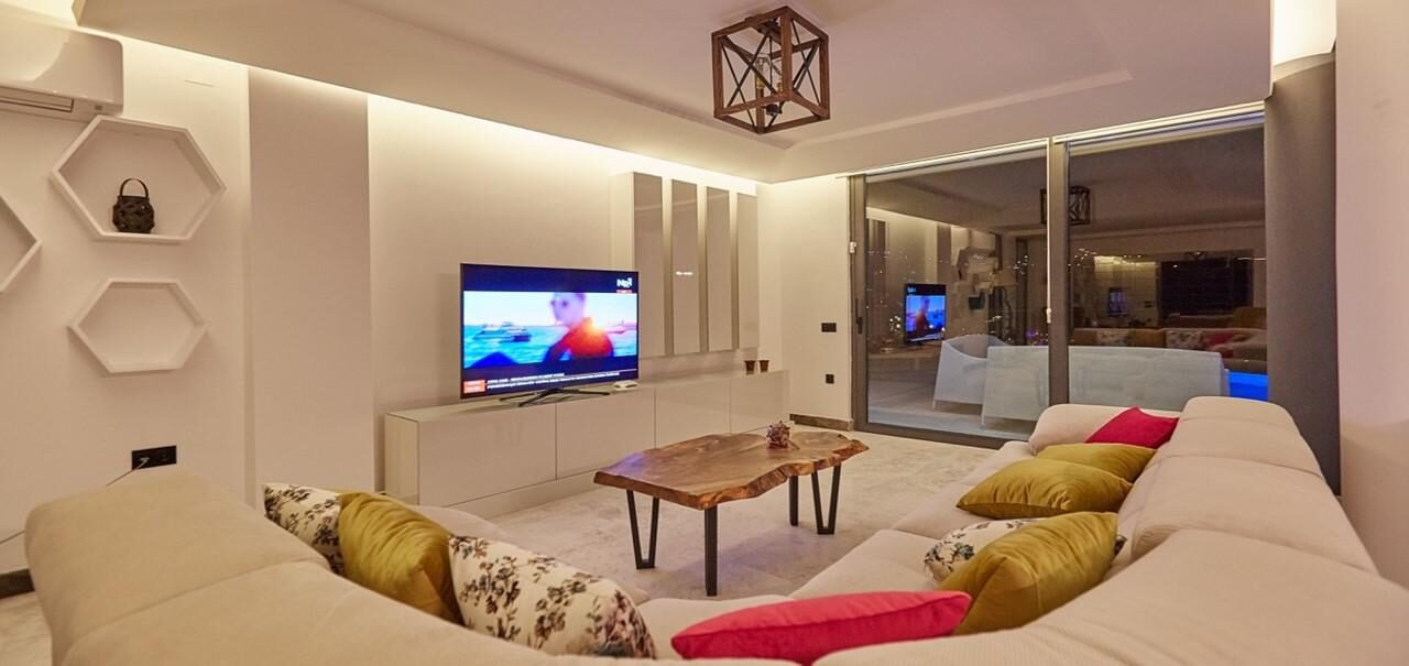 Villa Unlimited — 24