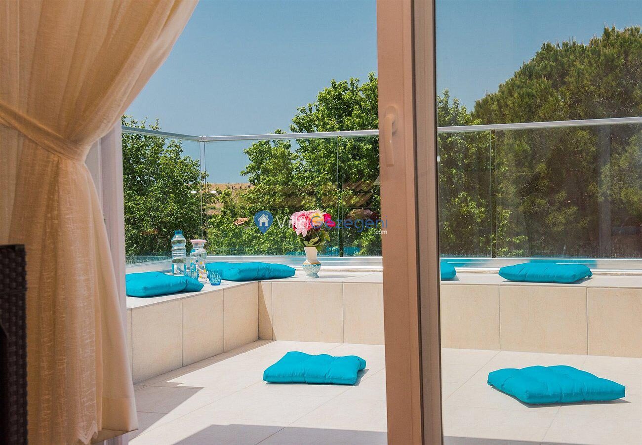 Villa Polo Three — 13