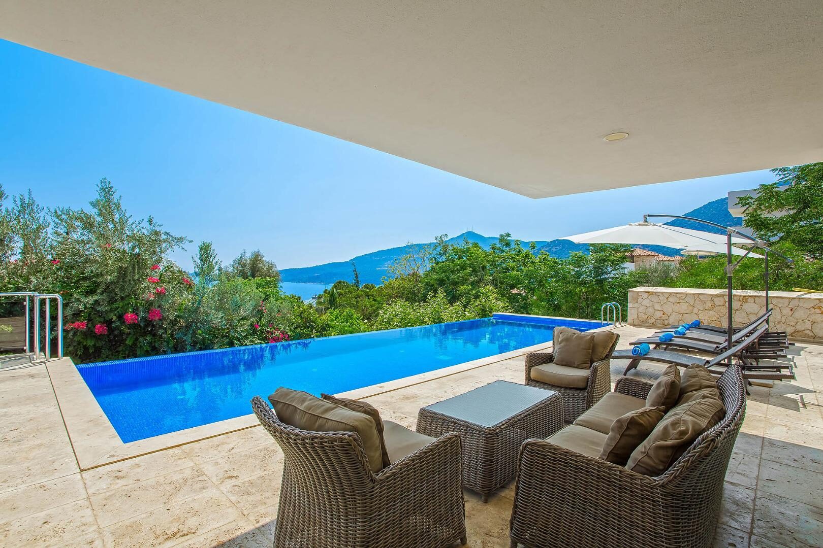 Villa Greenscape — 50