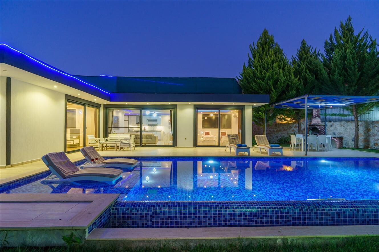 Villa Saha — 8