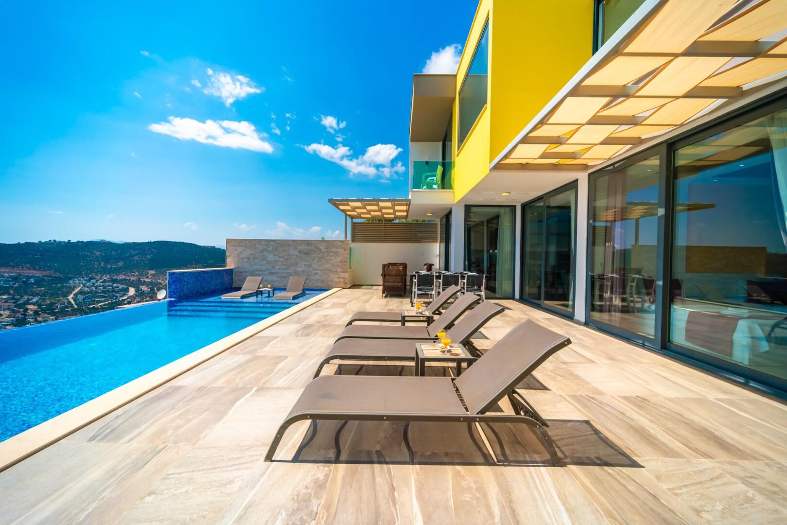 Villa Retro — 6