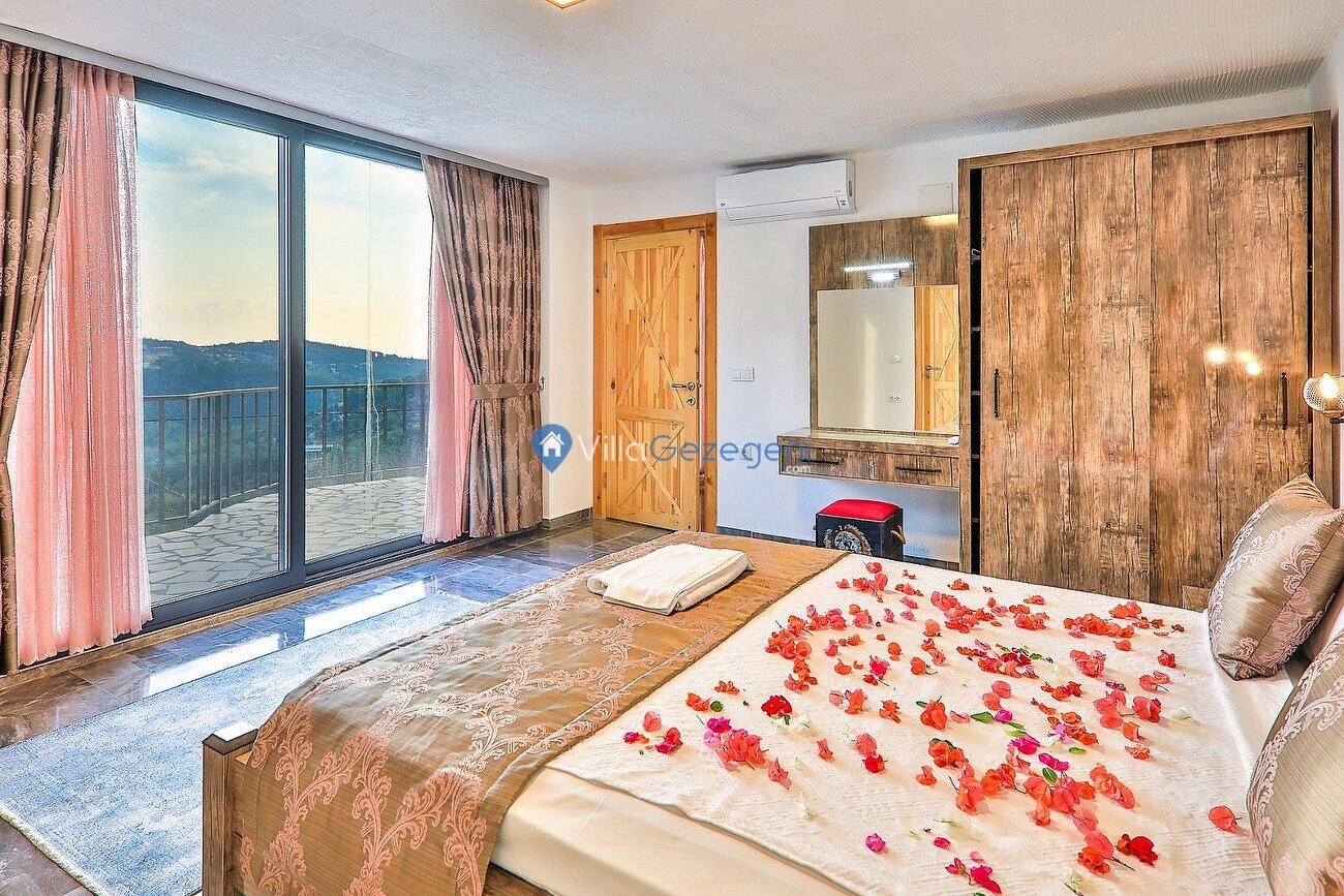Villa Myra — 36
