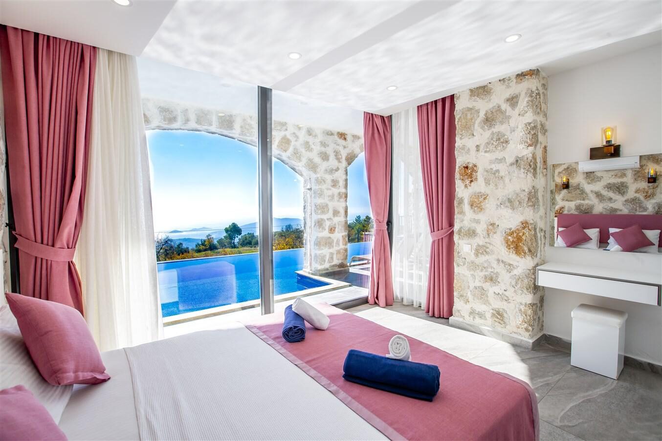 Villa Royal 3 — 18