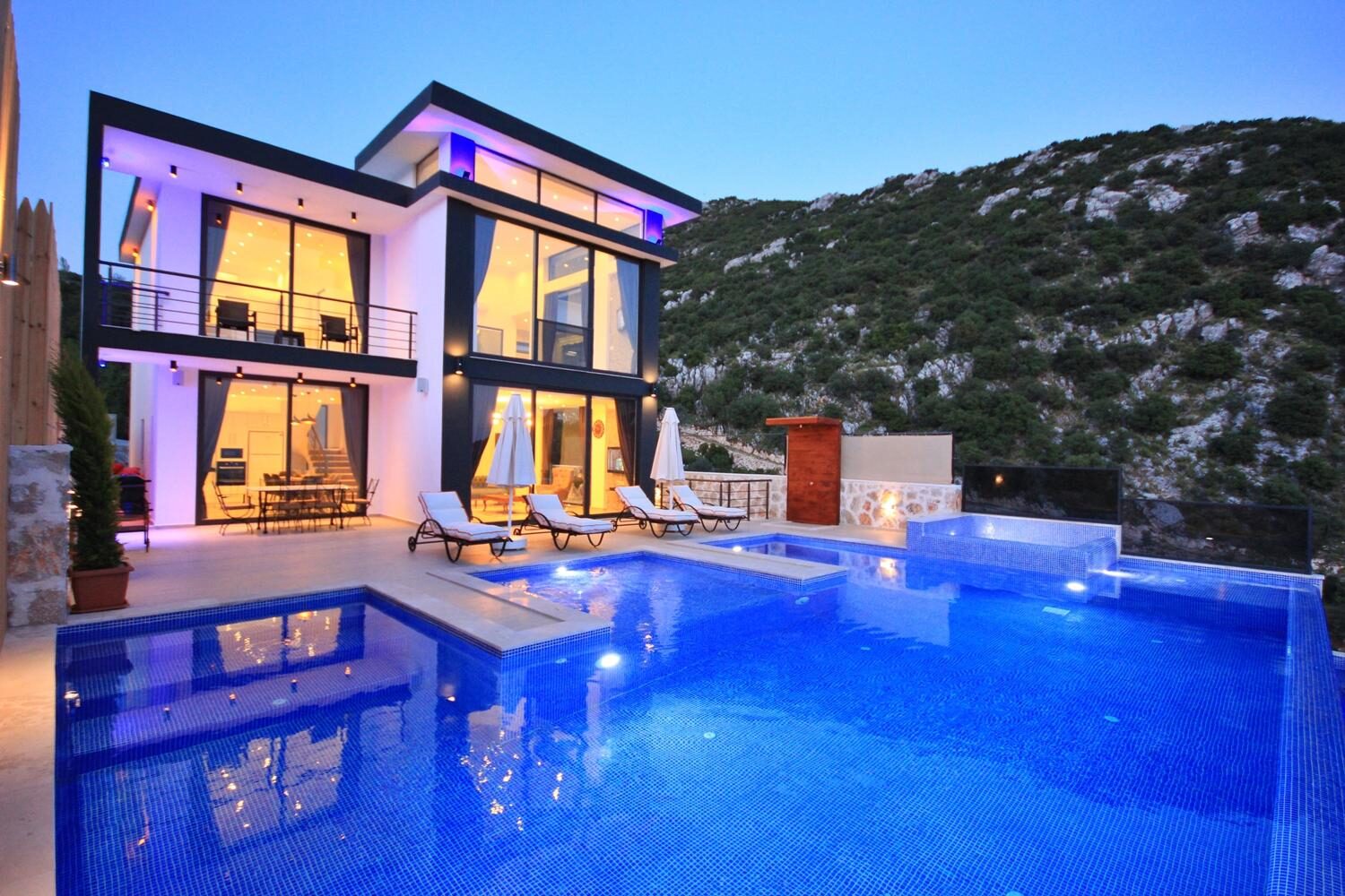 Villa Falez — 1