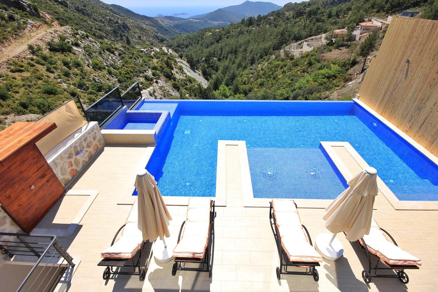 Villa Falez — 11