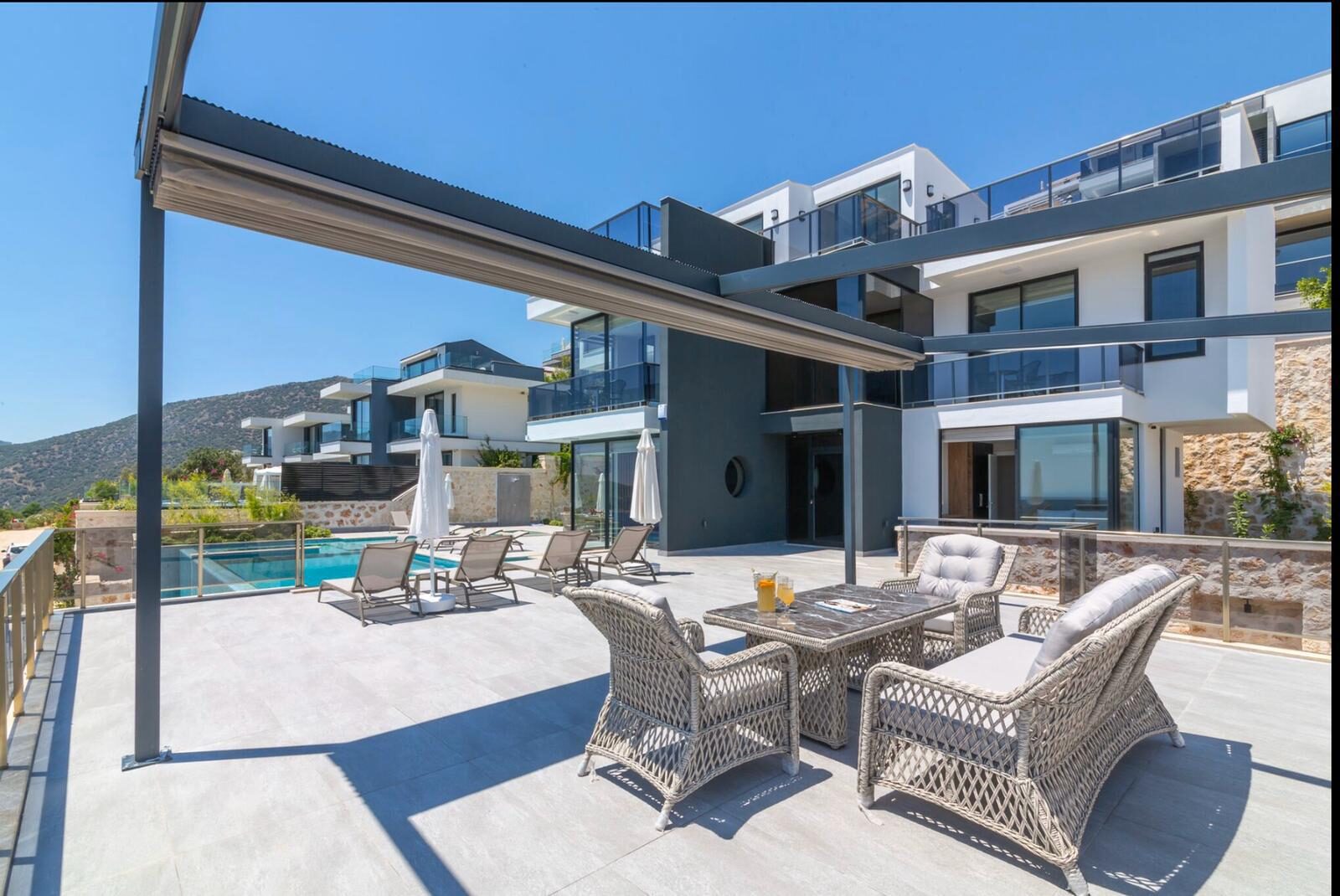 Villa Mirada 1 — 48