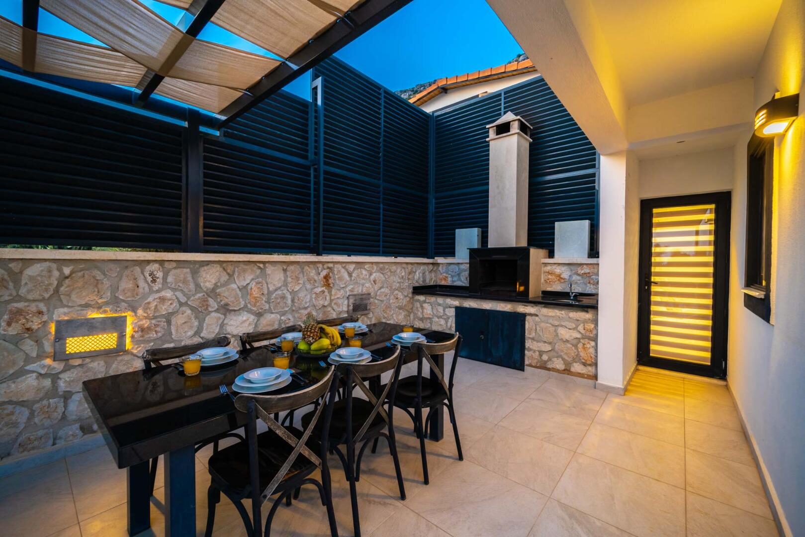 Villa Therapy 620 — 5