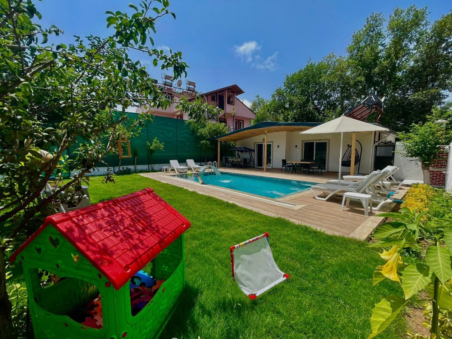 Villa Berke — 4