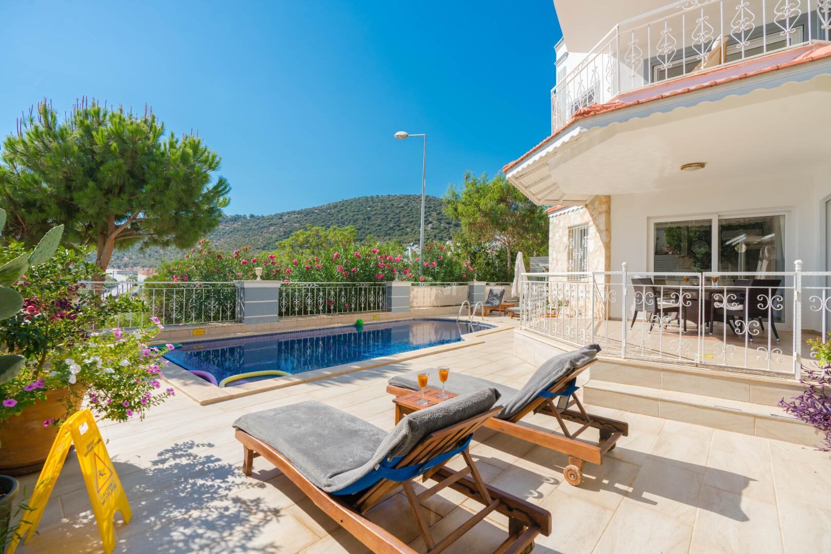 Villa Monte — 4