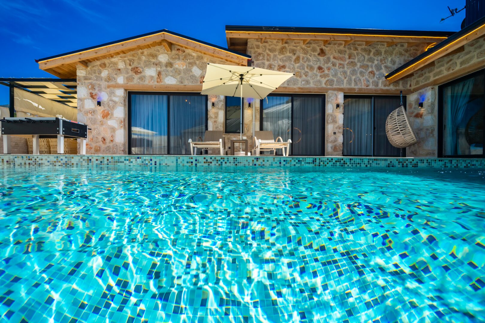 Villa Anemon 1 — 2