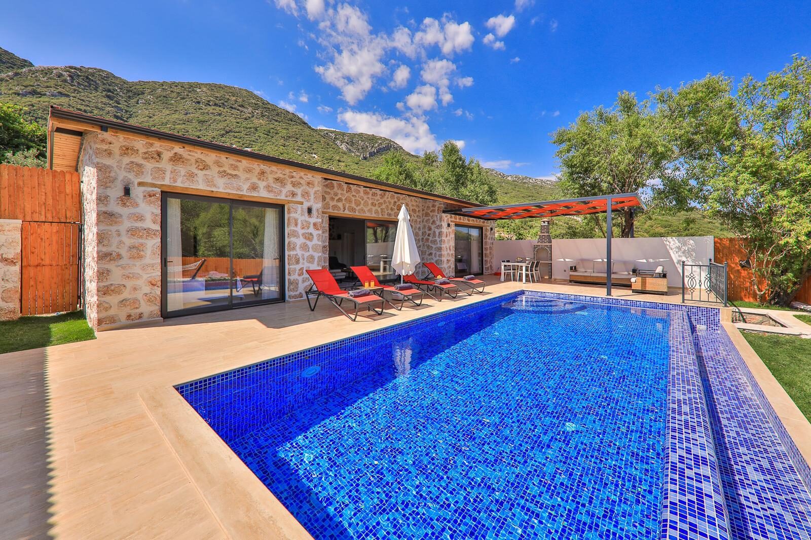 Villa Payam — 1