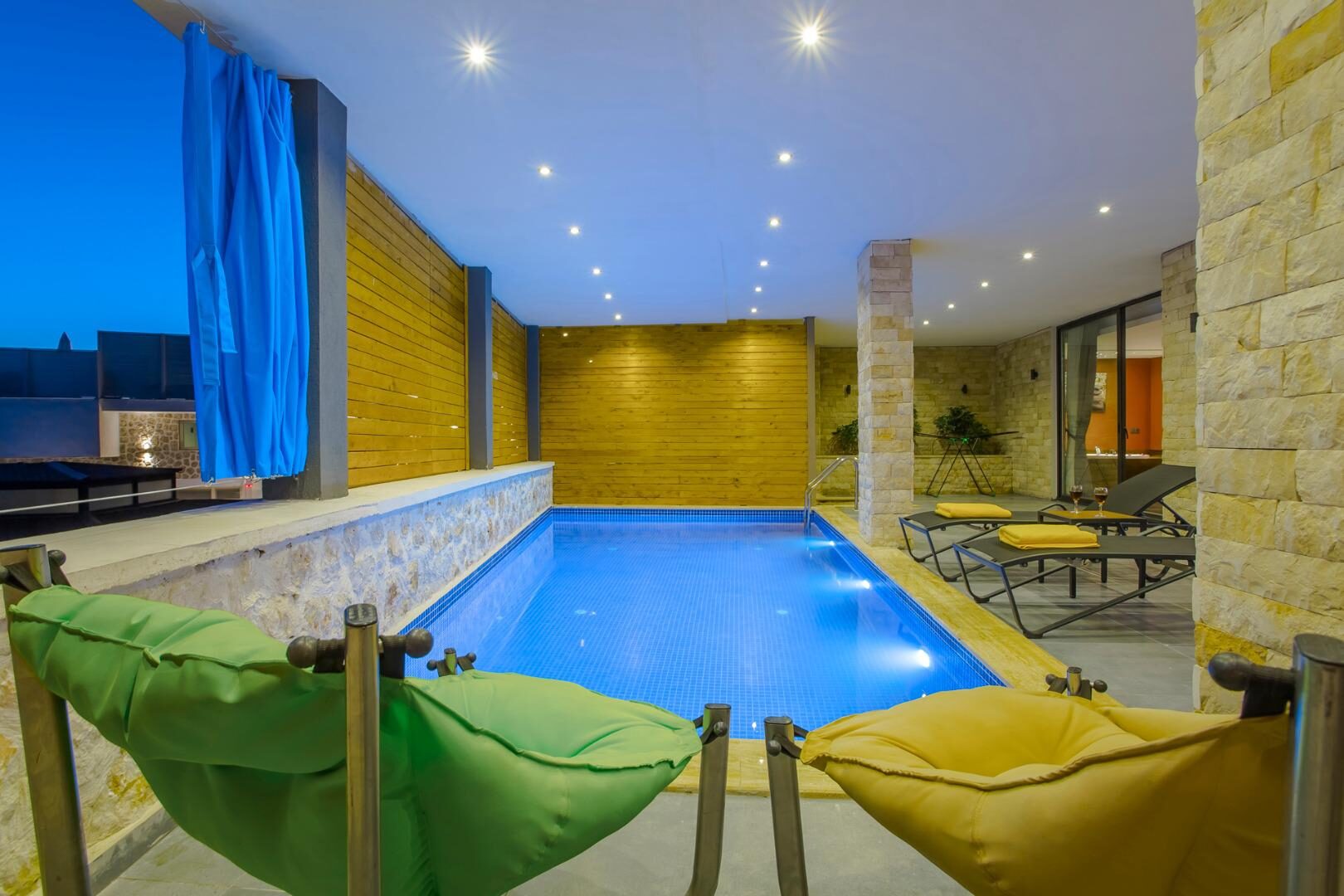 Villa Tarz — 1