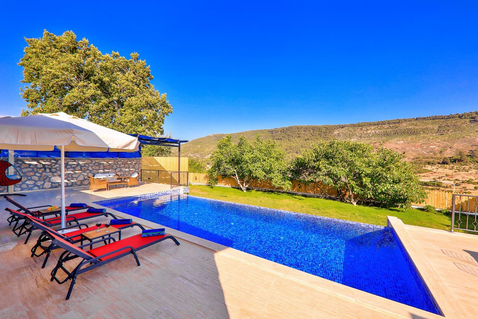 Villa Azra Naz — 10