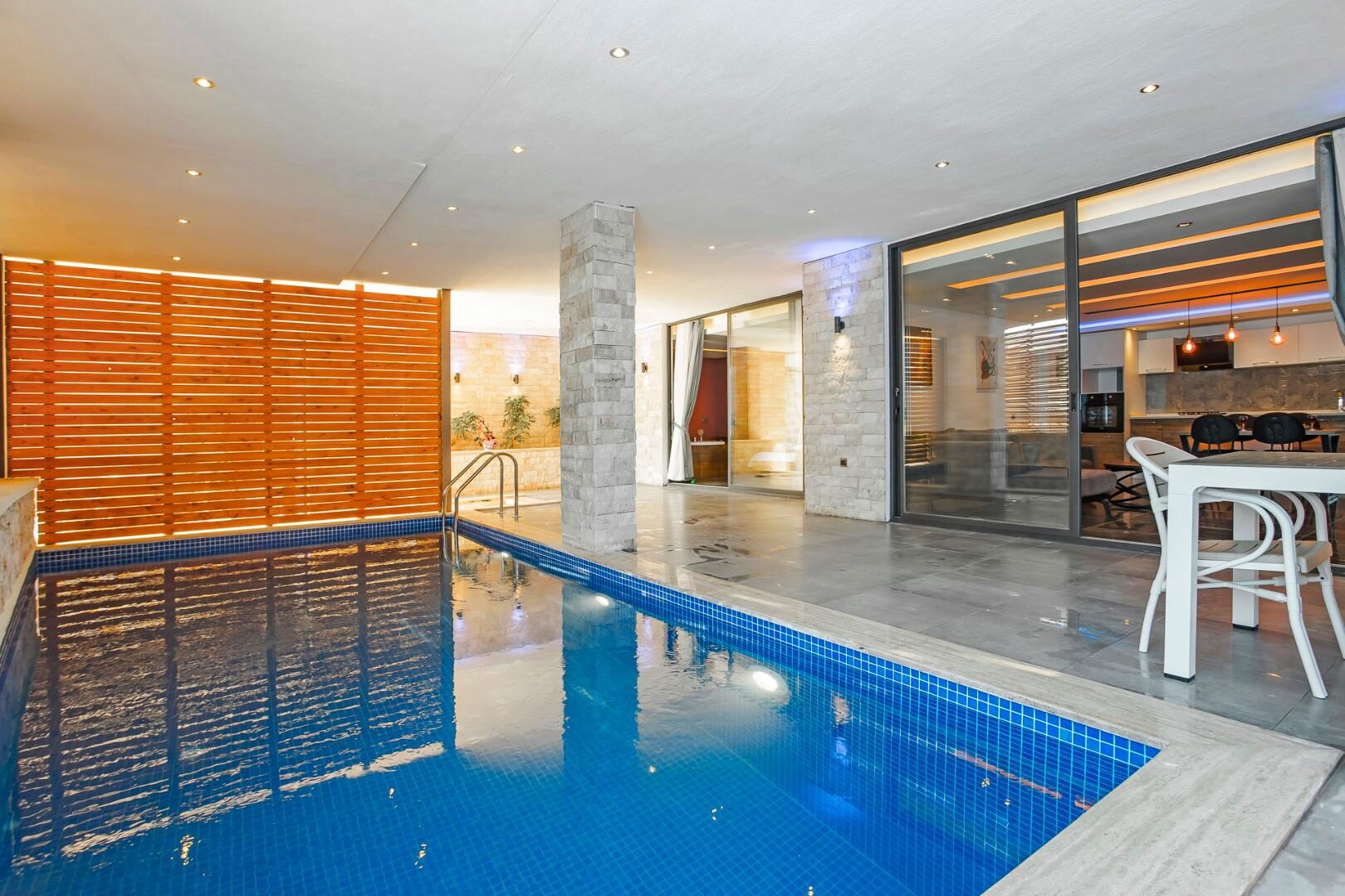 Villa Tarz — 43