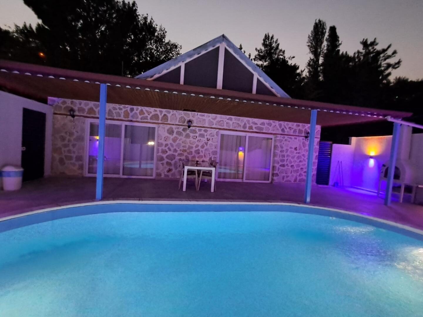 Villa Tema — 11