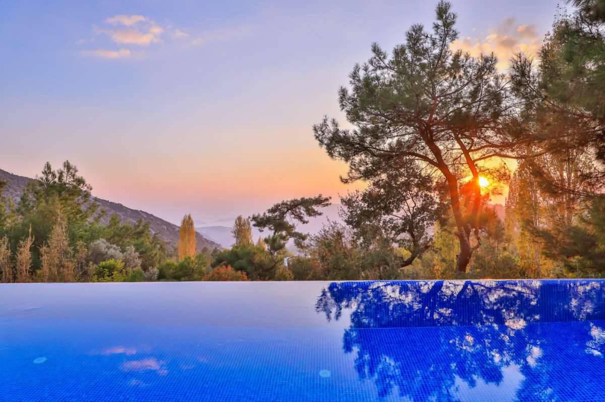 Villa Secret Swiss — 3