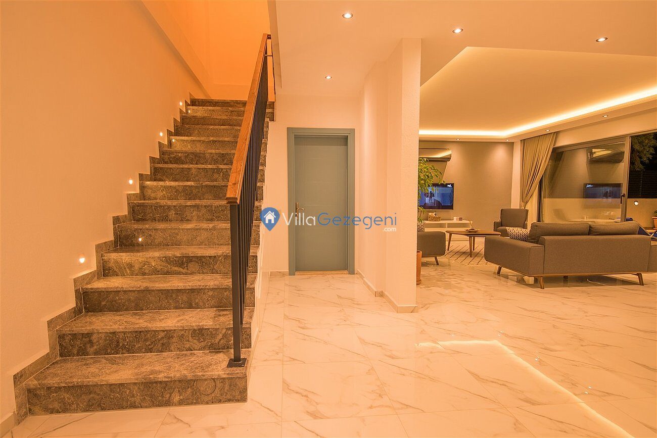 Villa Moonlight — 17