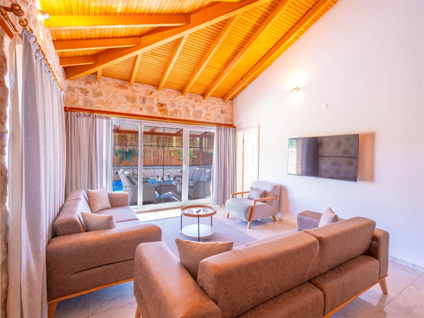 Villa Carya Famm 1 — 21