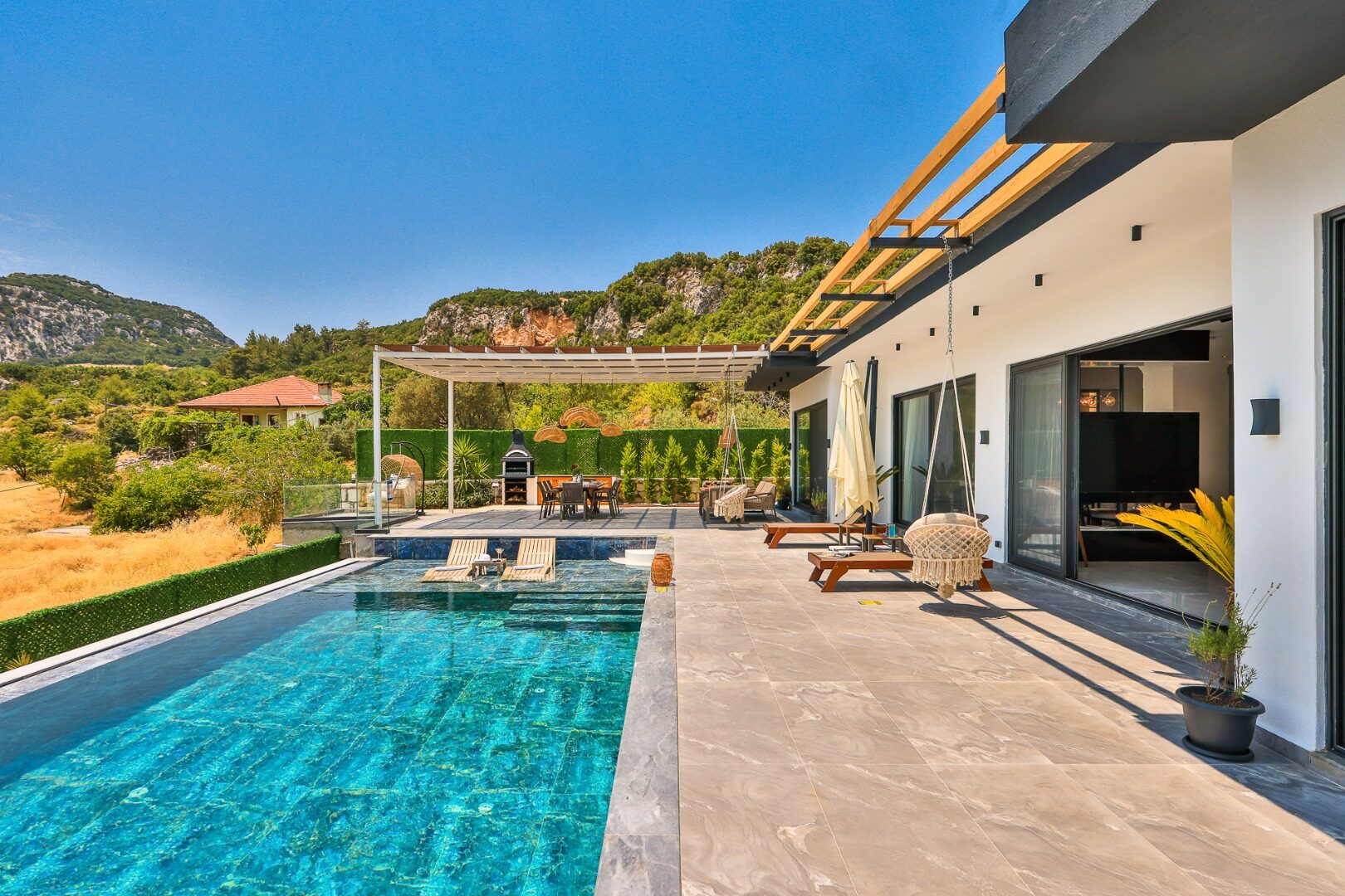 Villa Free — 76